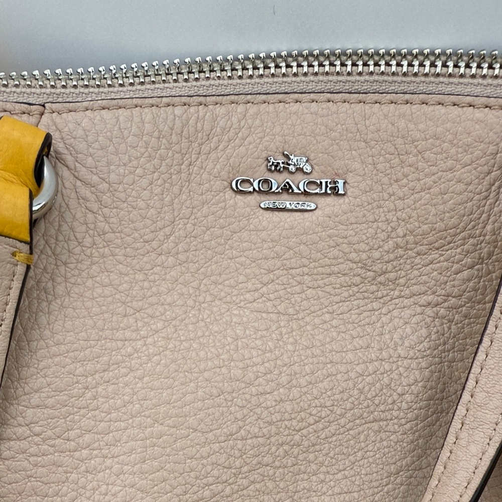 Coach Cream and Yellow Shoulder Bag - Picture 3 of 10